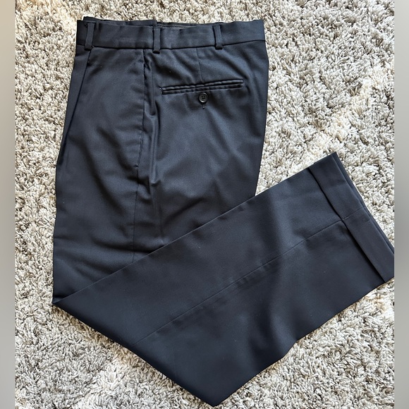 Alfani (Macy’s) 2 piece suit - Picture 2 of 7